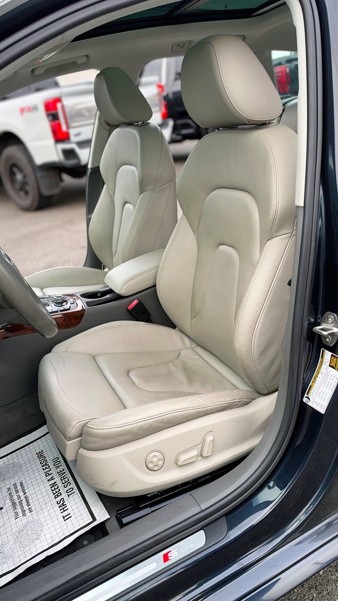 Audi A4 photo 12