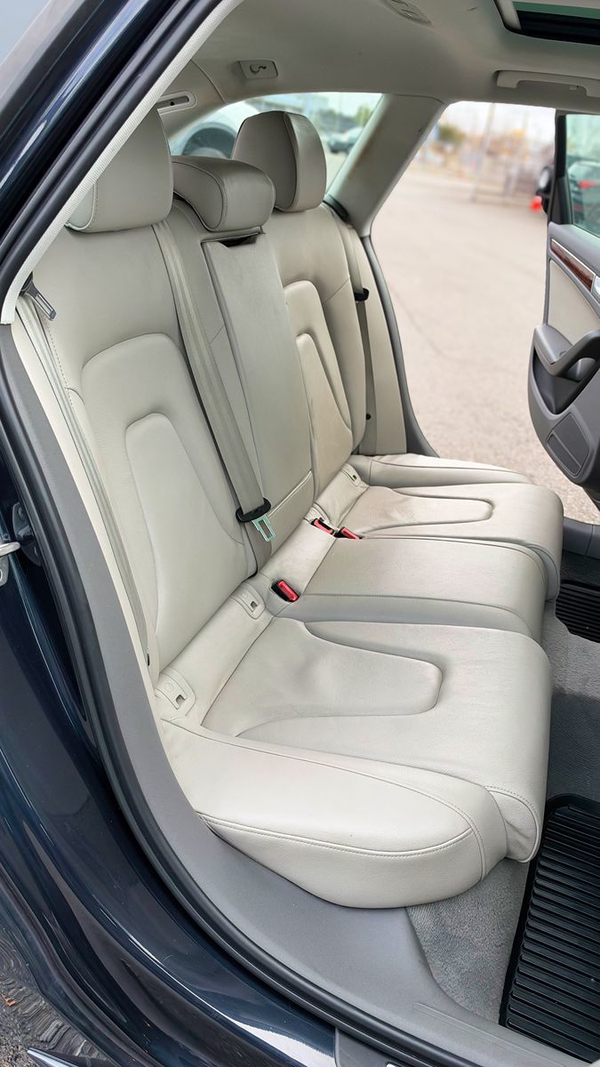 Audi A4 photo 16