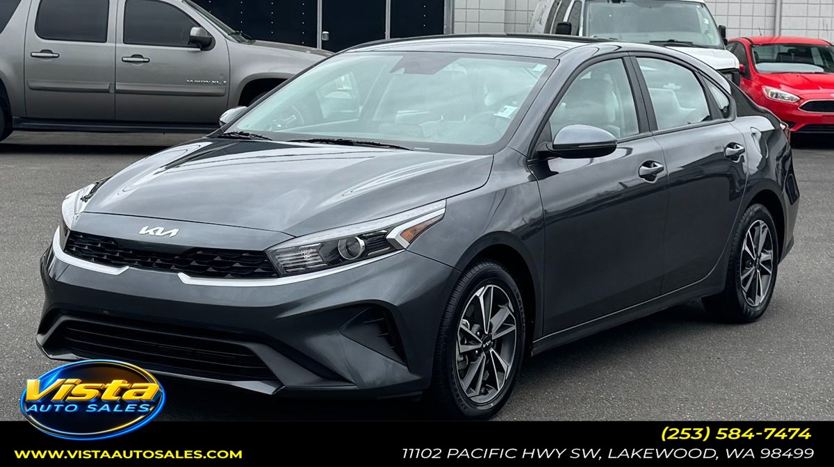 2023 Kia Forte LXS AT's photo