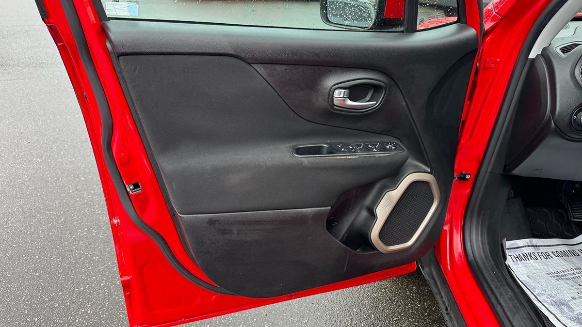 2015 Jeep Renegade Latitude - Photo 12