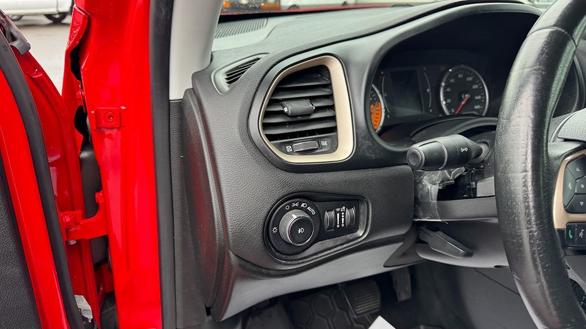 2015 Jeep Renegade Latitude - Photo 13