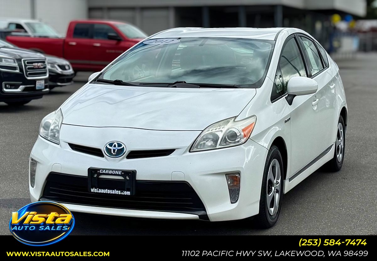 2012 Toyota Prius's photo