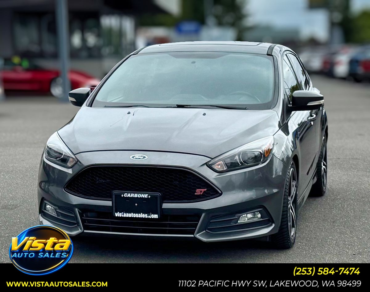 2018 Ford Focus Hatch ST's photo