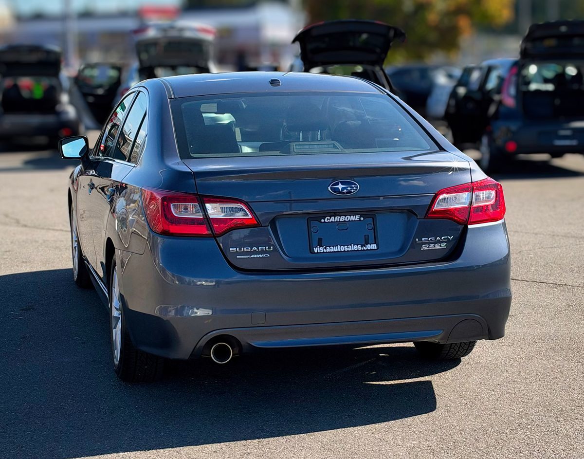 Subaru Legacy photo 3