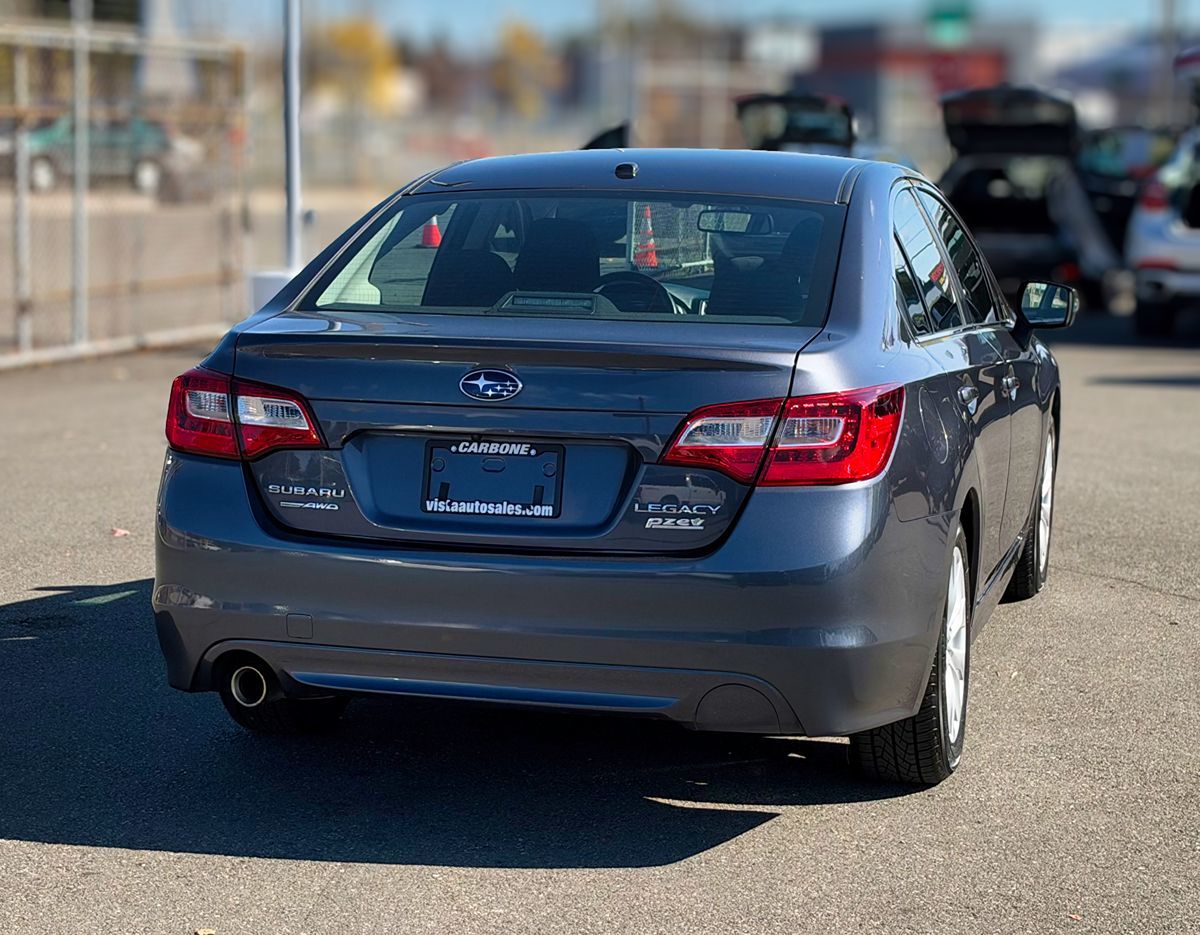 Subaru Legacy photo 5
