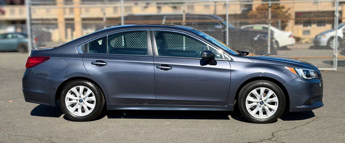 Subaru Legacy photo 6