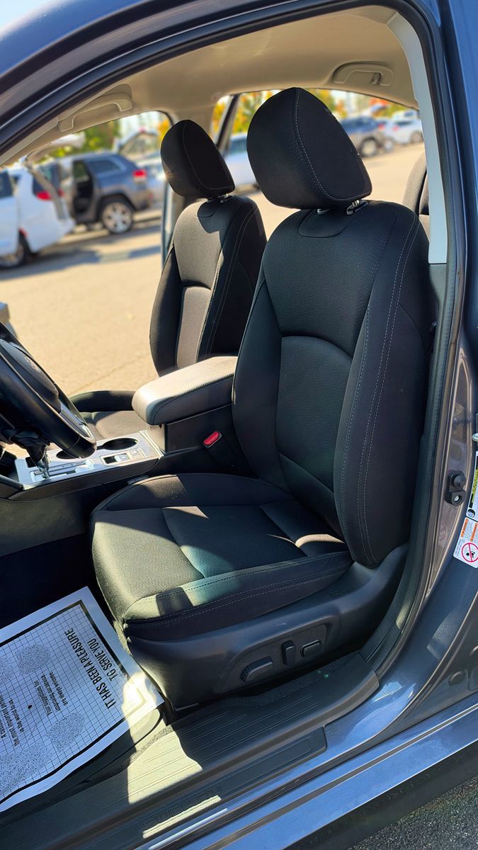 Subaru Legacy photo 11
