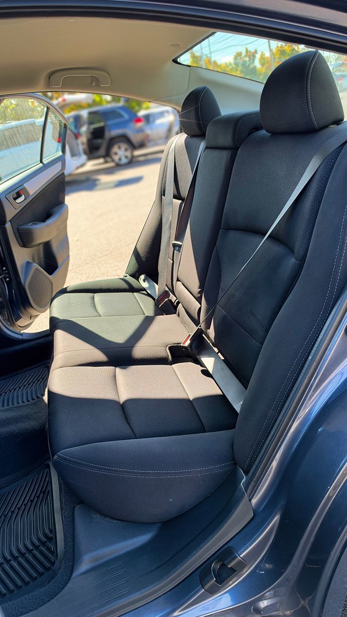 Subaru Legacy photo 12