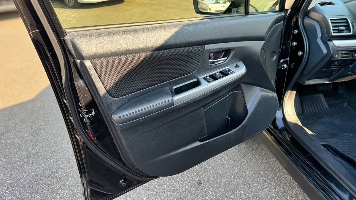 Subaru Crosstrek photo 9