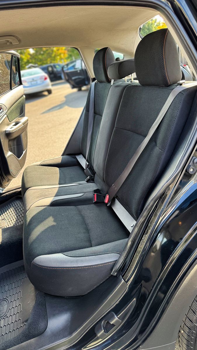 Subaru Crosstrek photo 12