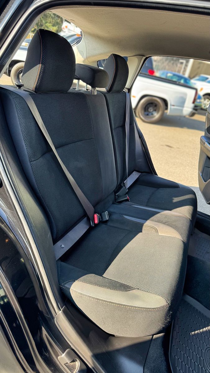 Subaru Crosstrek photo 14