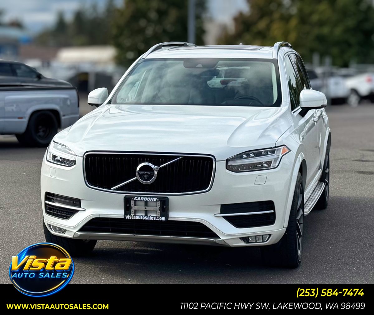 2016 Volvo XC90 T6 Momentum