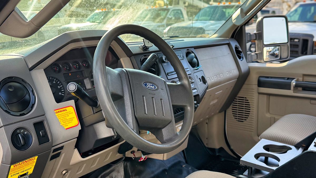 Ford F-450 photo 6