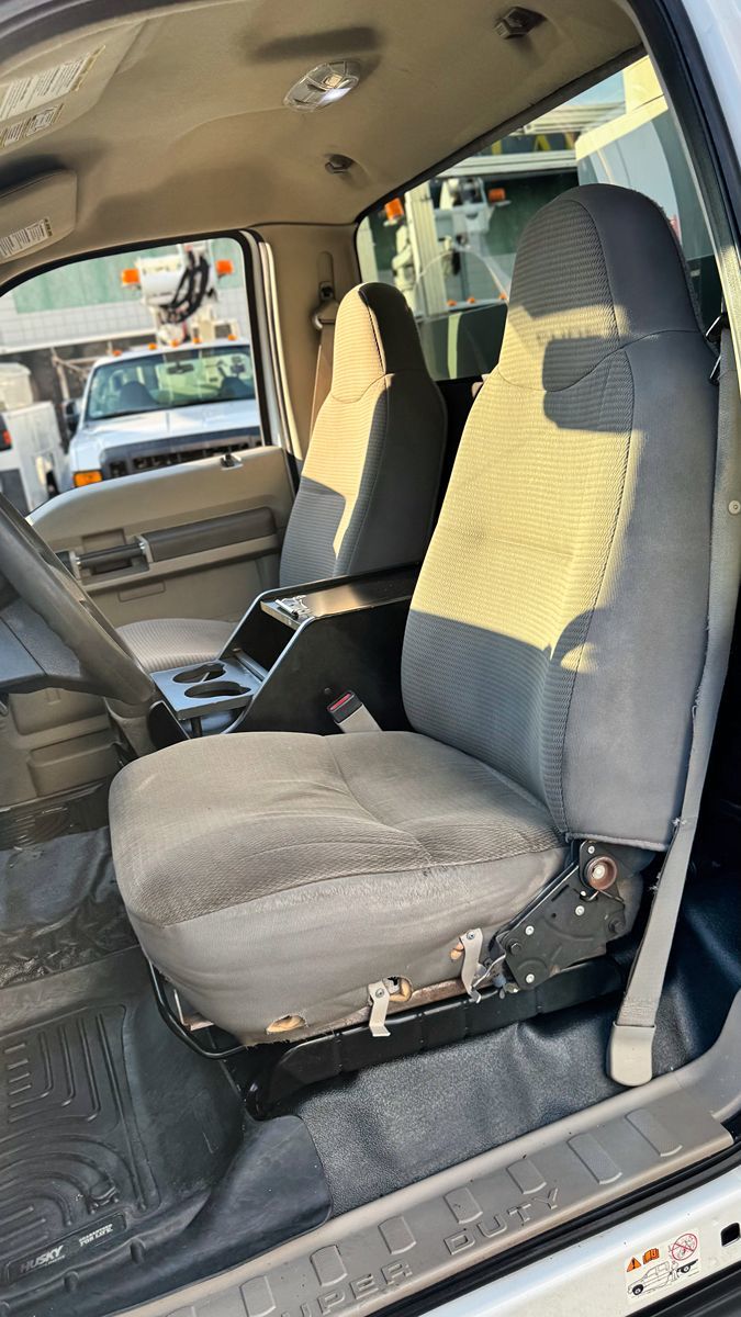 Ford F-450 photo 7