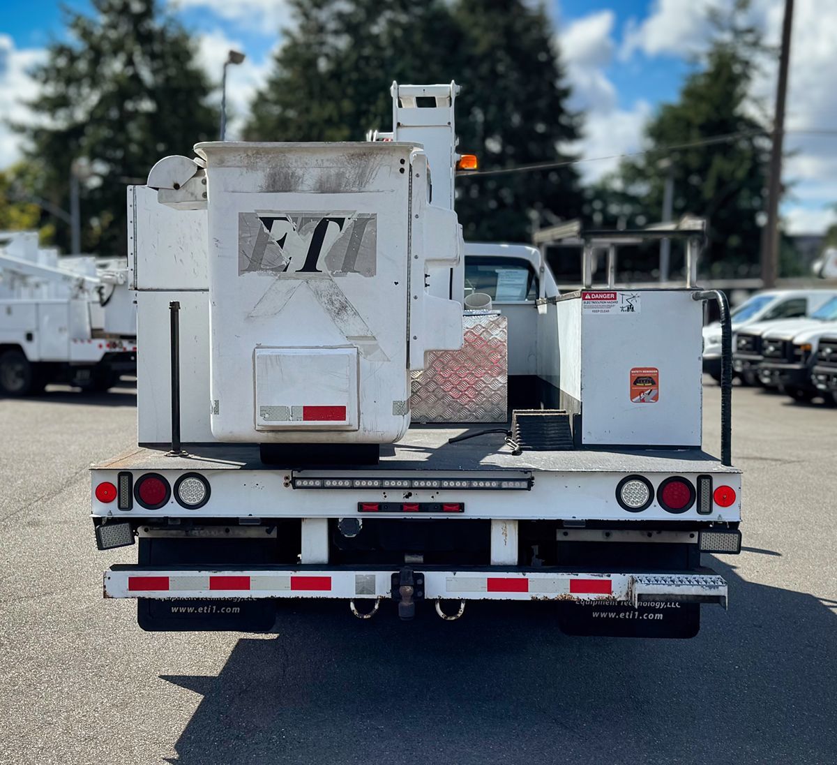 Ford F-450 photo 3