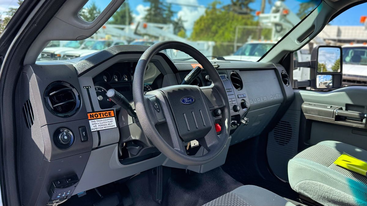 Ford F-450 photo 6