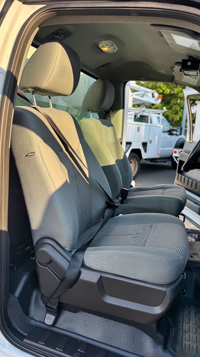 Ford F-450 photo 8