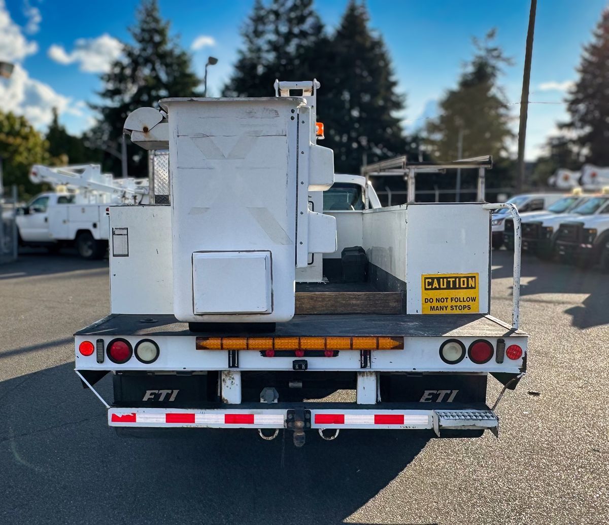 Ford F-450 photo 3