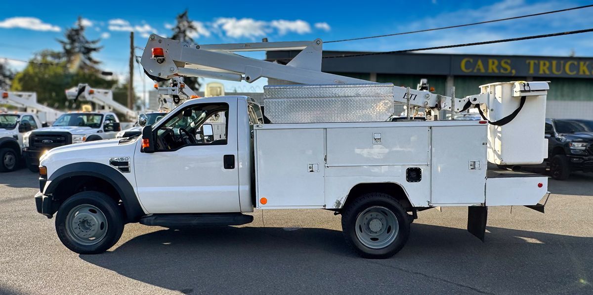Ford F-450 photo 2