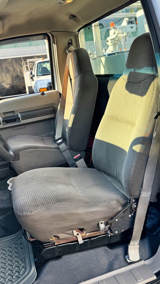 Ford F-450 photo 7