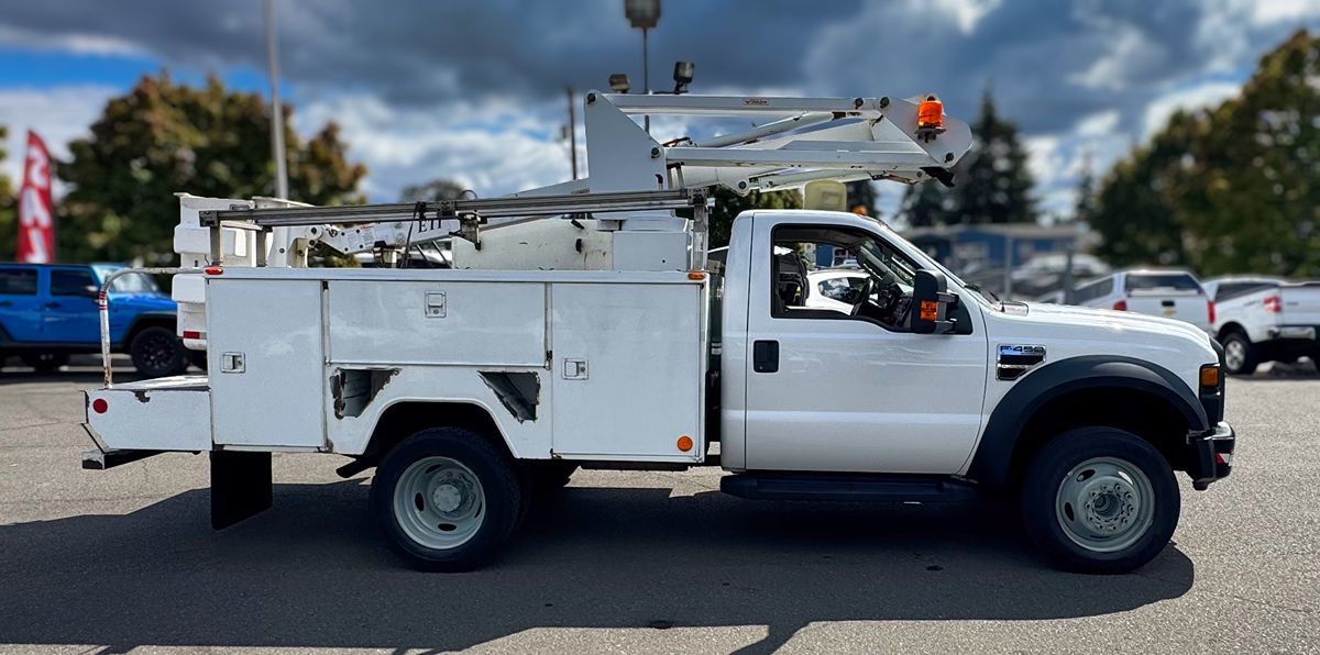 Ford F-450 photo 4