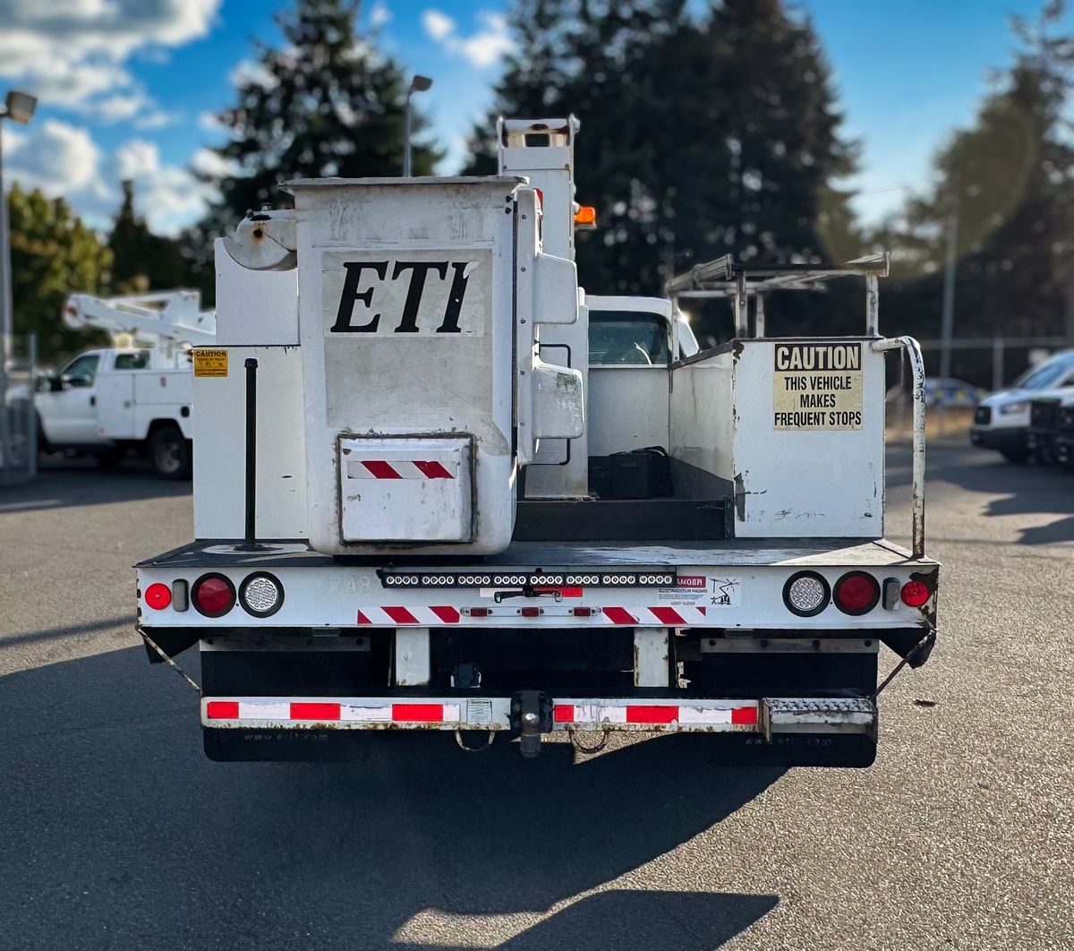 Ford F-450 photo 3