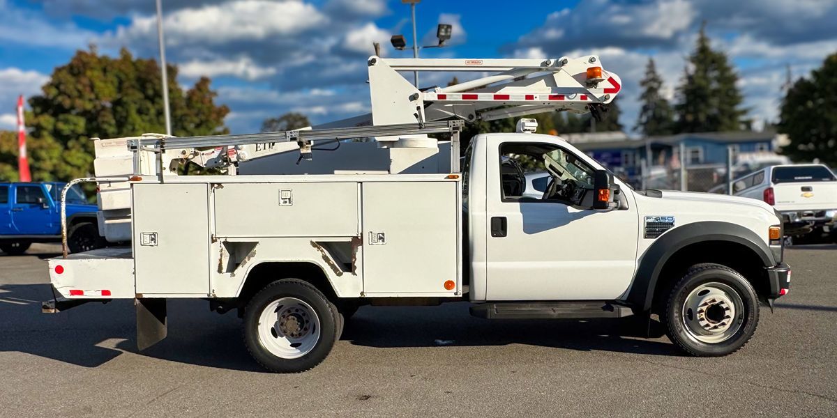 Ford F-450 photo 4