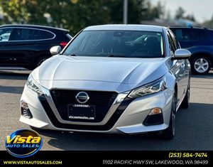 View 2021 Nissan Altima 