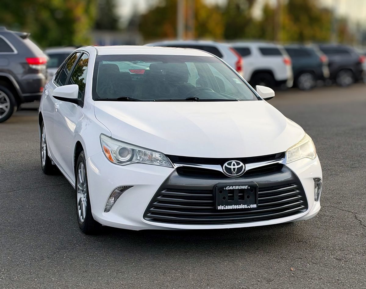 Toyota Camry photo 7