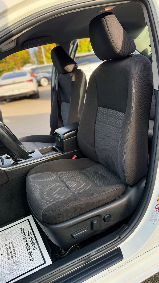 Toyota Camry photo 13