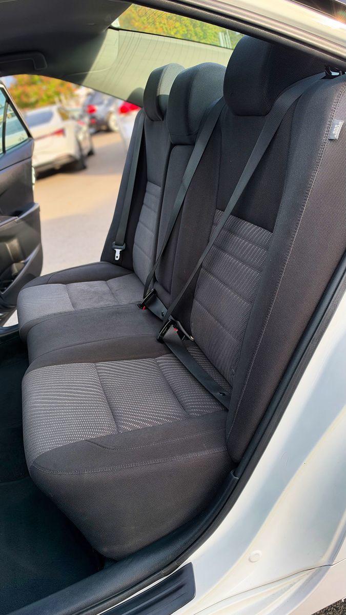 Toyota Camry photo 14