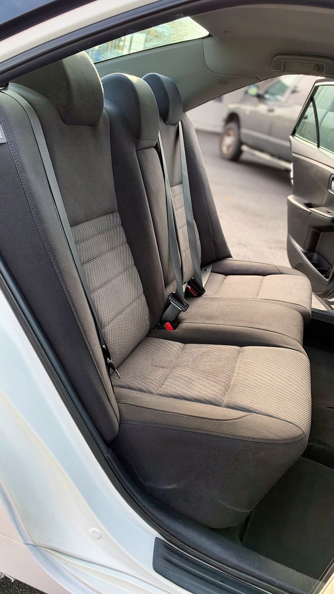 Toyota Camry photo 15