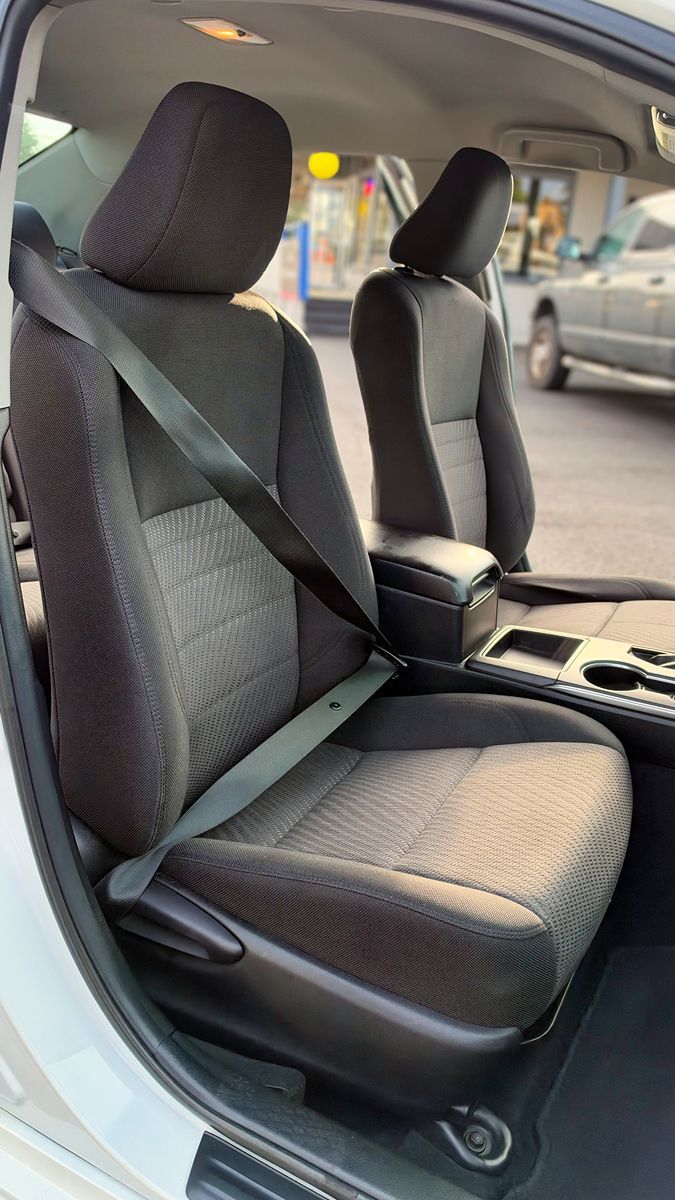 Toyota Camry photo 16