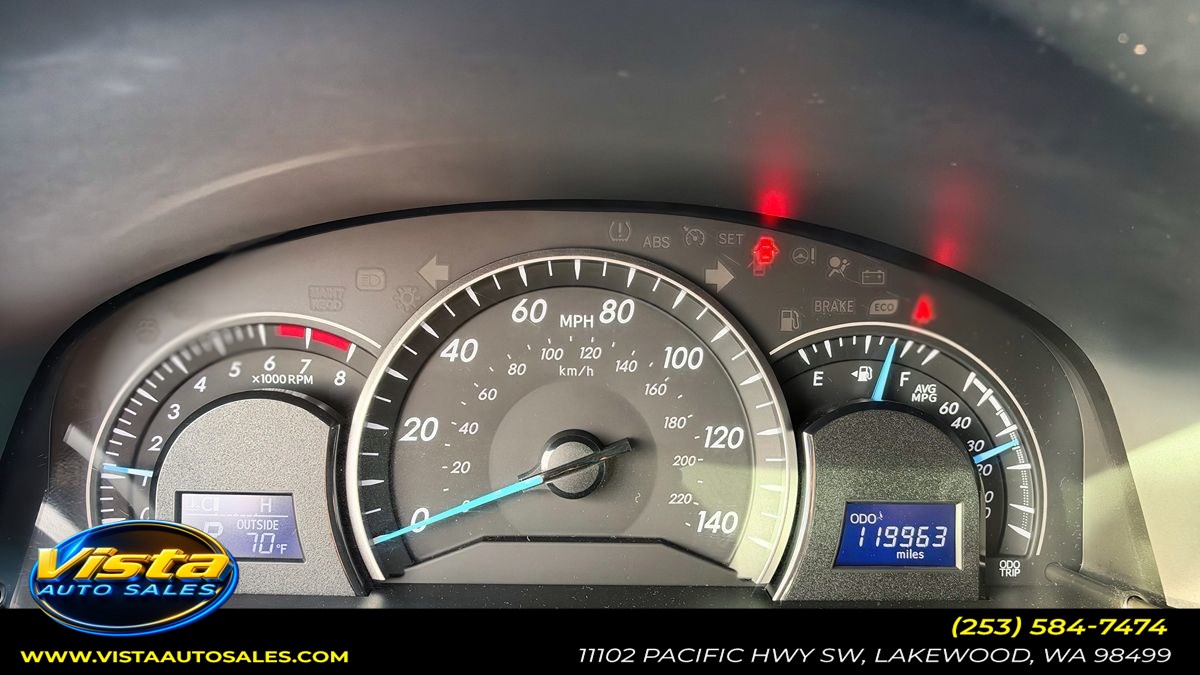 Toyota Camry photo 22
