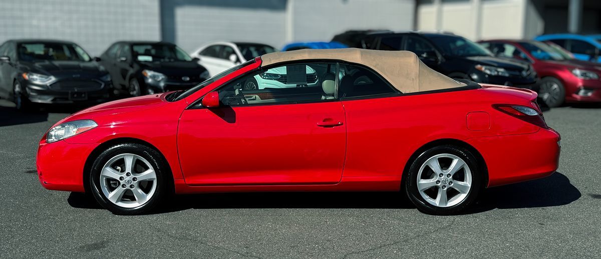 Toyota Camry Solara photo 2