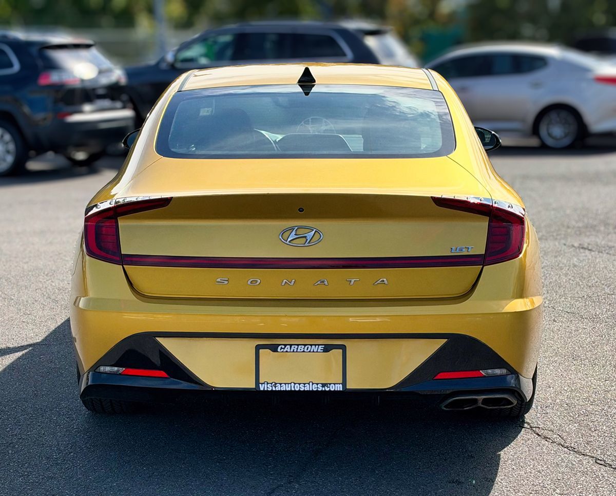 Hyundai Sonata photo 4