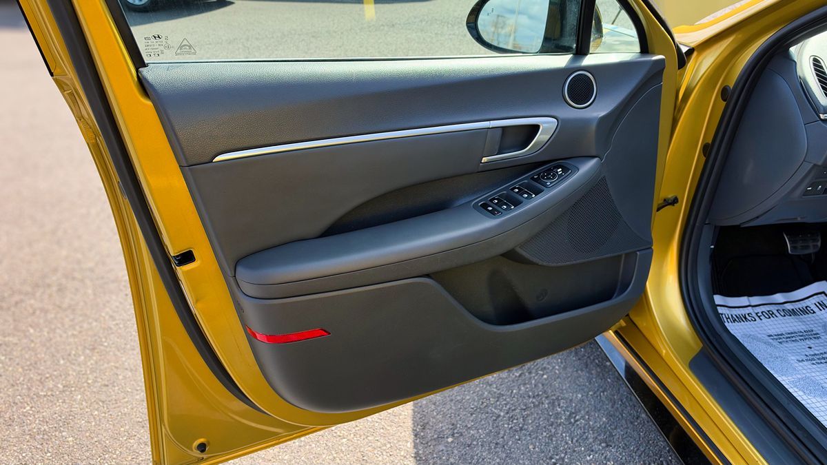 Hyundai Sonata photo 12