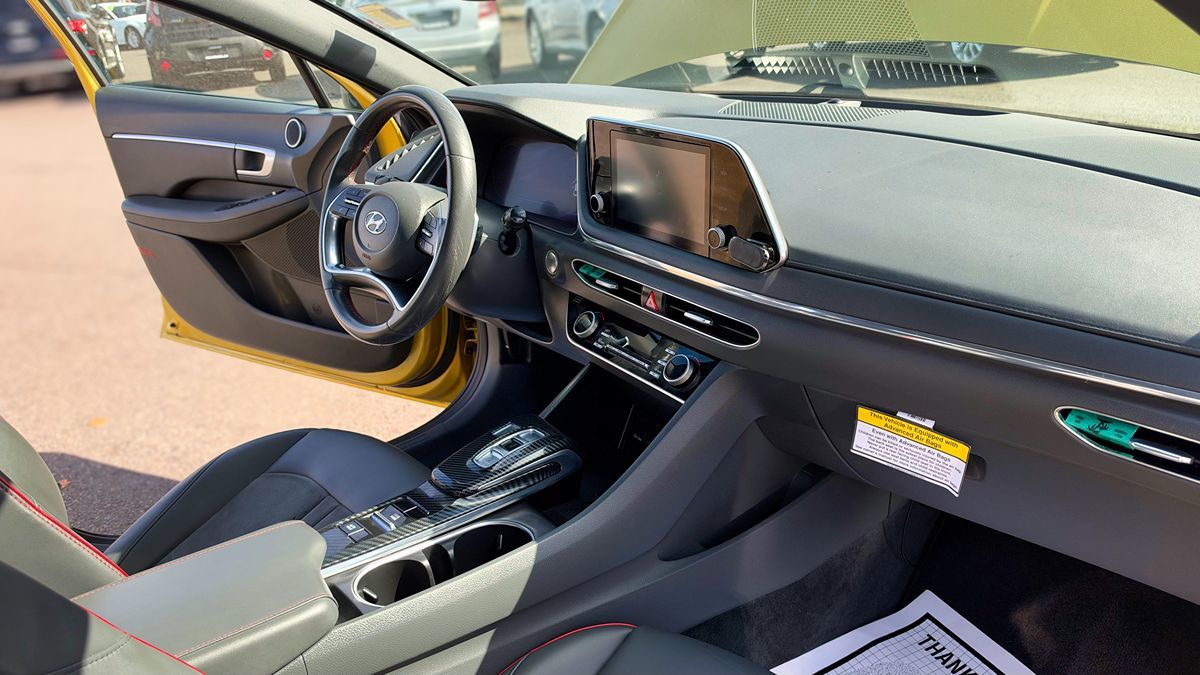 Hyundai Sonata photo 18