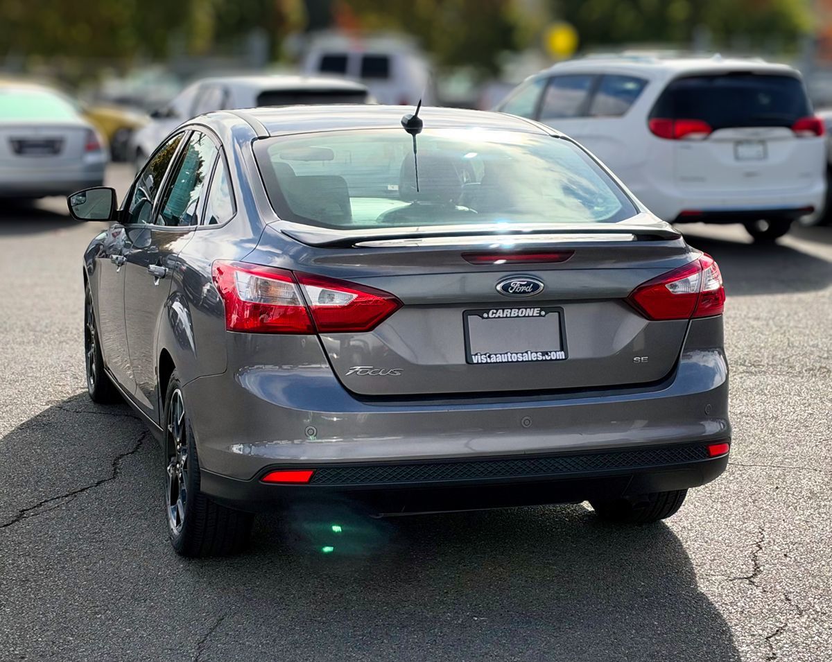 Ford Focus photo 3