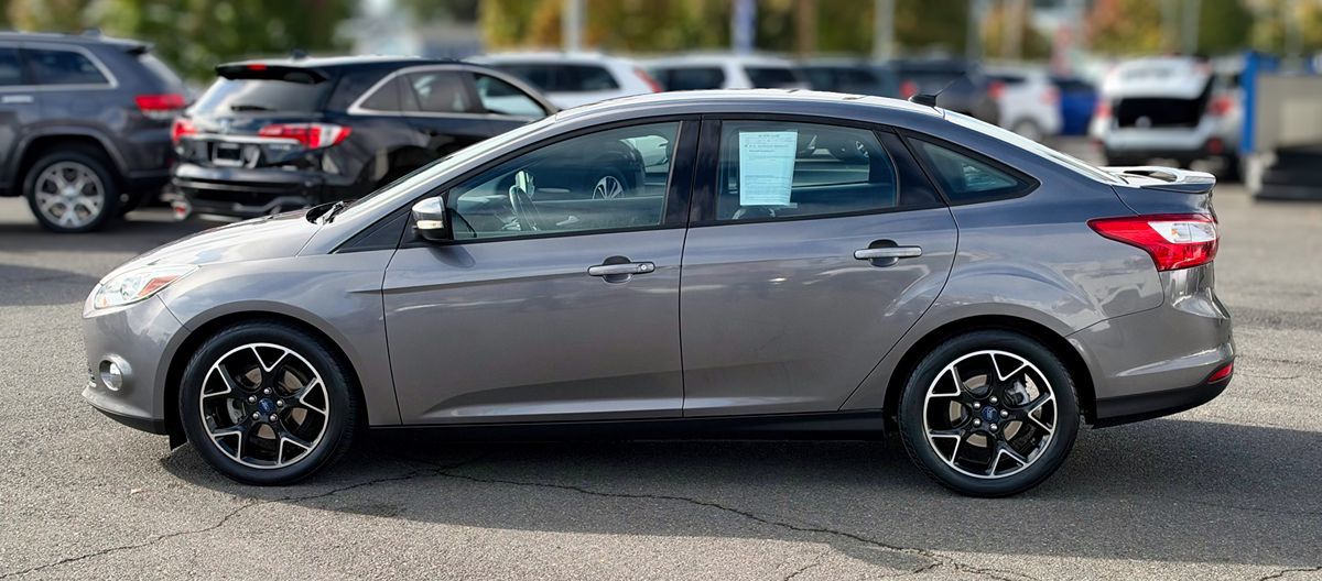 Ford Focus photo 2