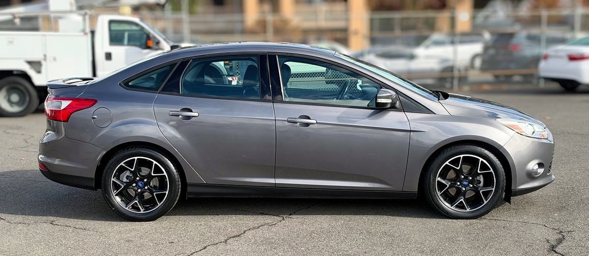 Ford Focus photo 6