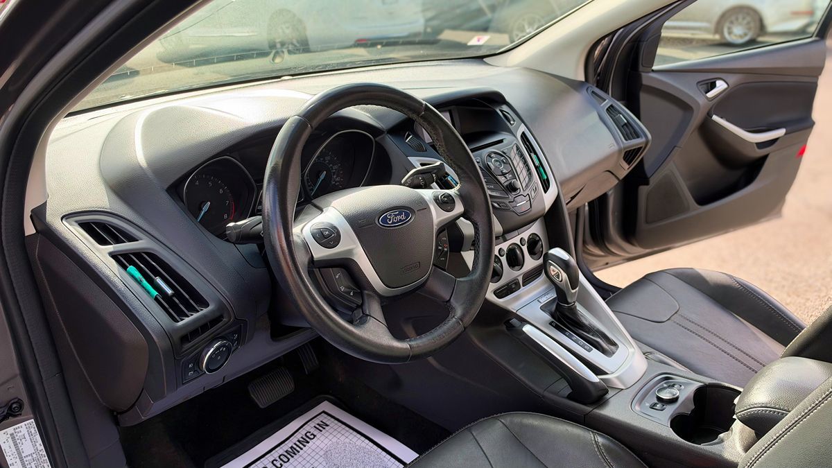 Ford Focus photo 10