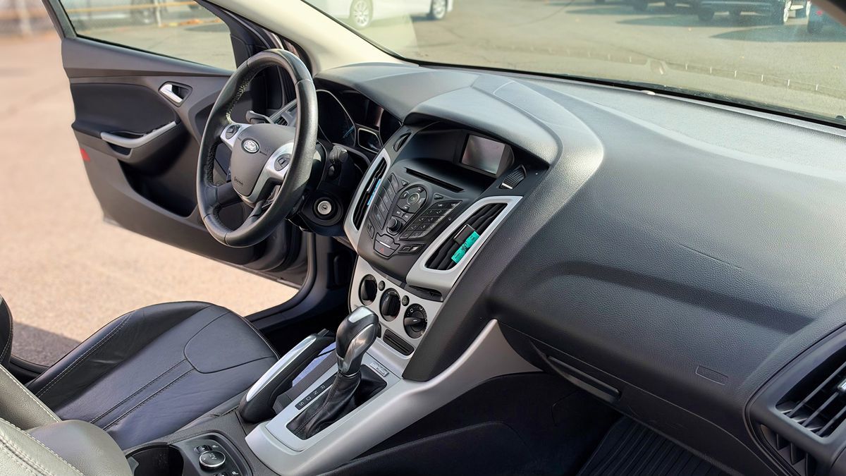 Ford Focus photo 15