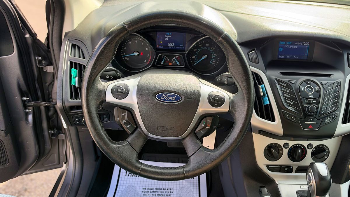 Ford Focus photo 18