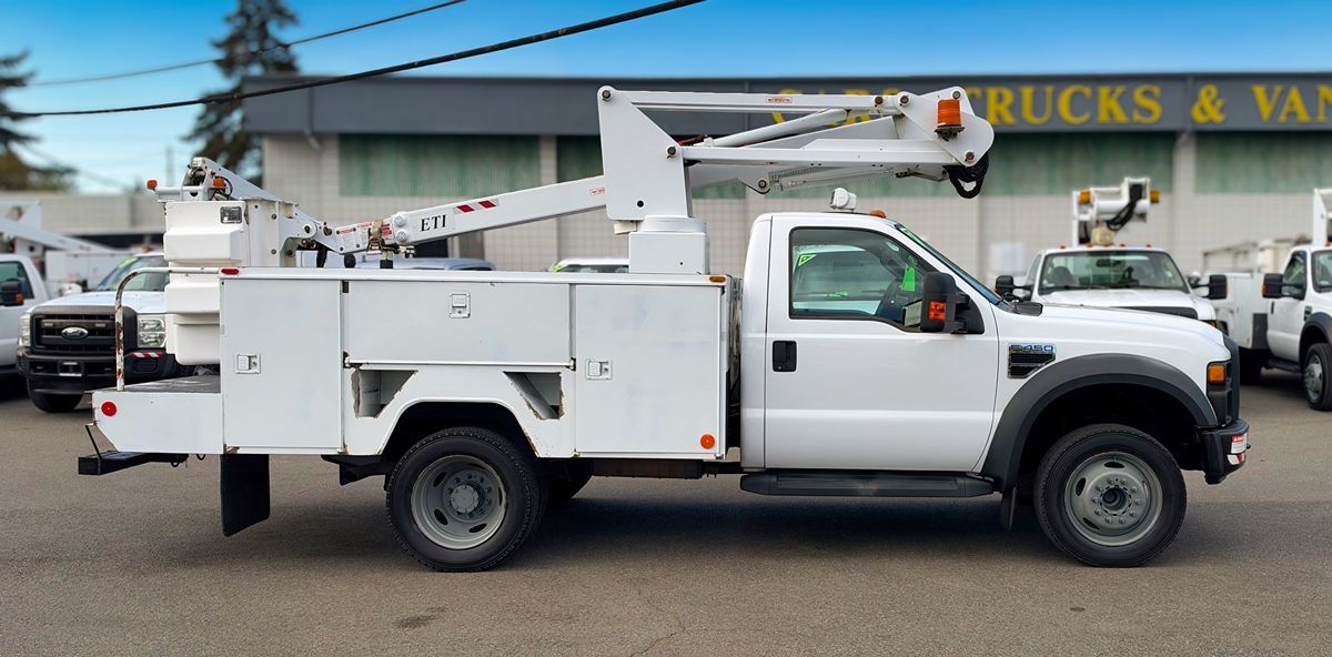 Ford F-450 photo 4