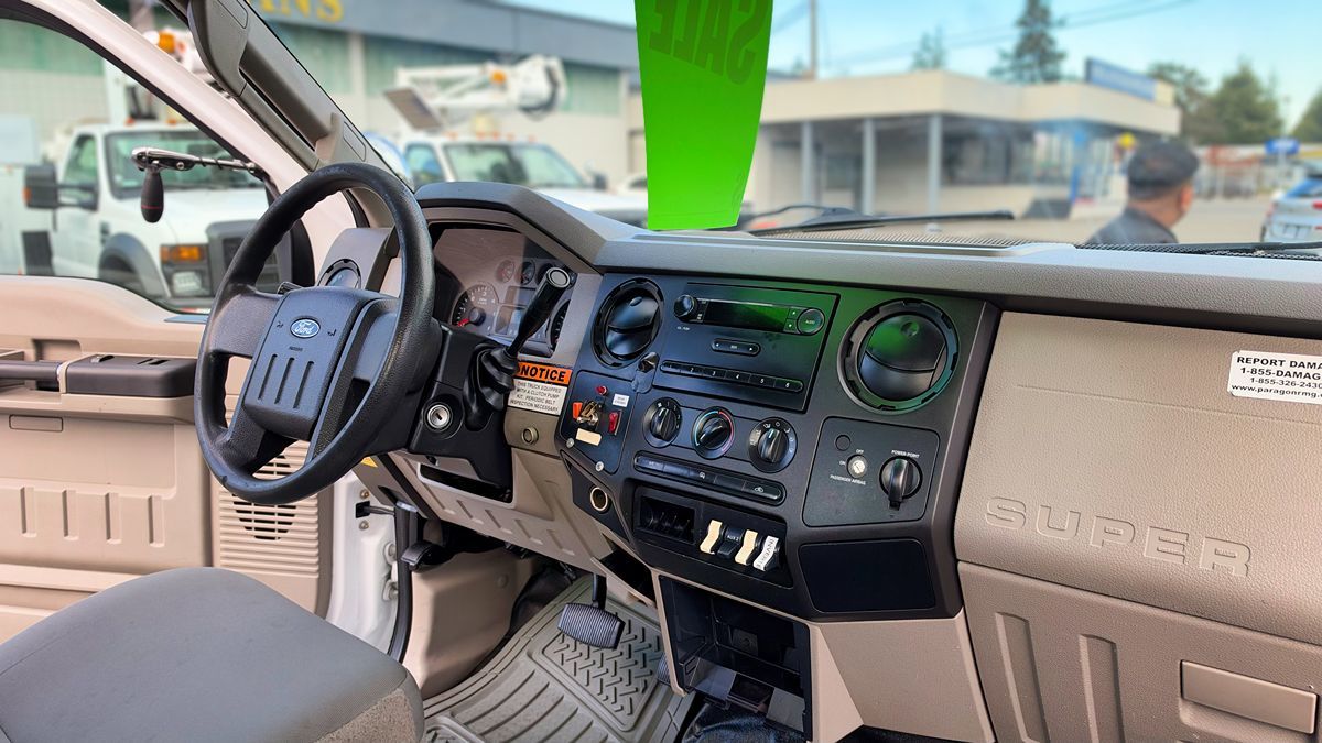 Ford F-450 photo 11