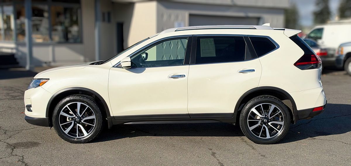 Nissan Rogue photo 2