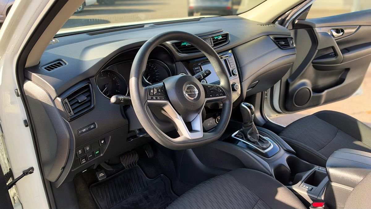 Nissan Rogue photo 11