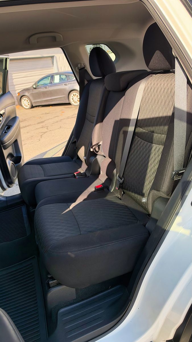 Nissan Rogue photo 13