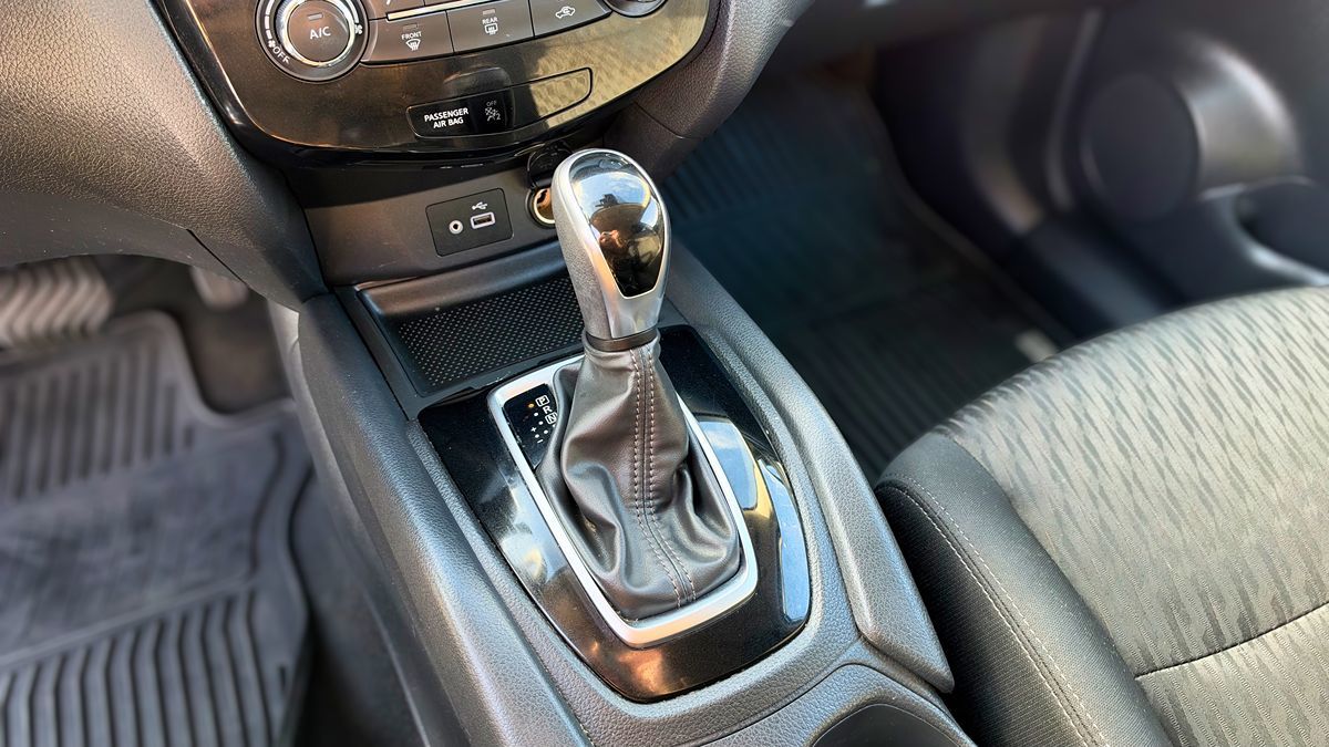 Nissan Rogue photo 18